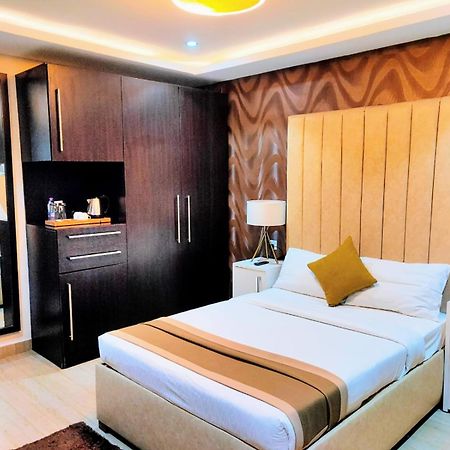The Cabin Hotel Аккра Екстер'єр фото