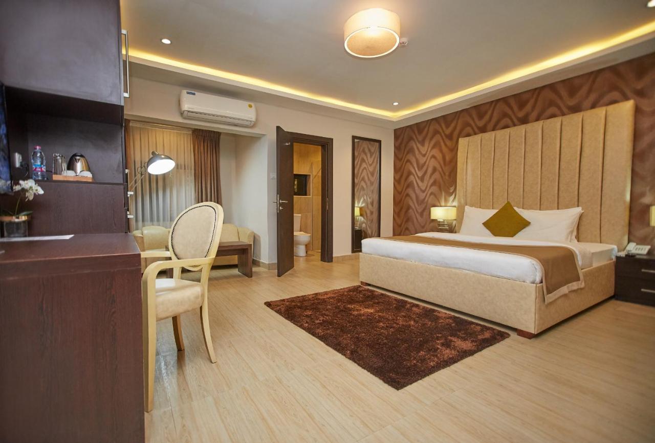 The Cabin Hotel Аккра Екстер'єр фото