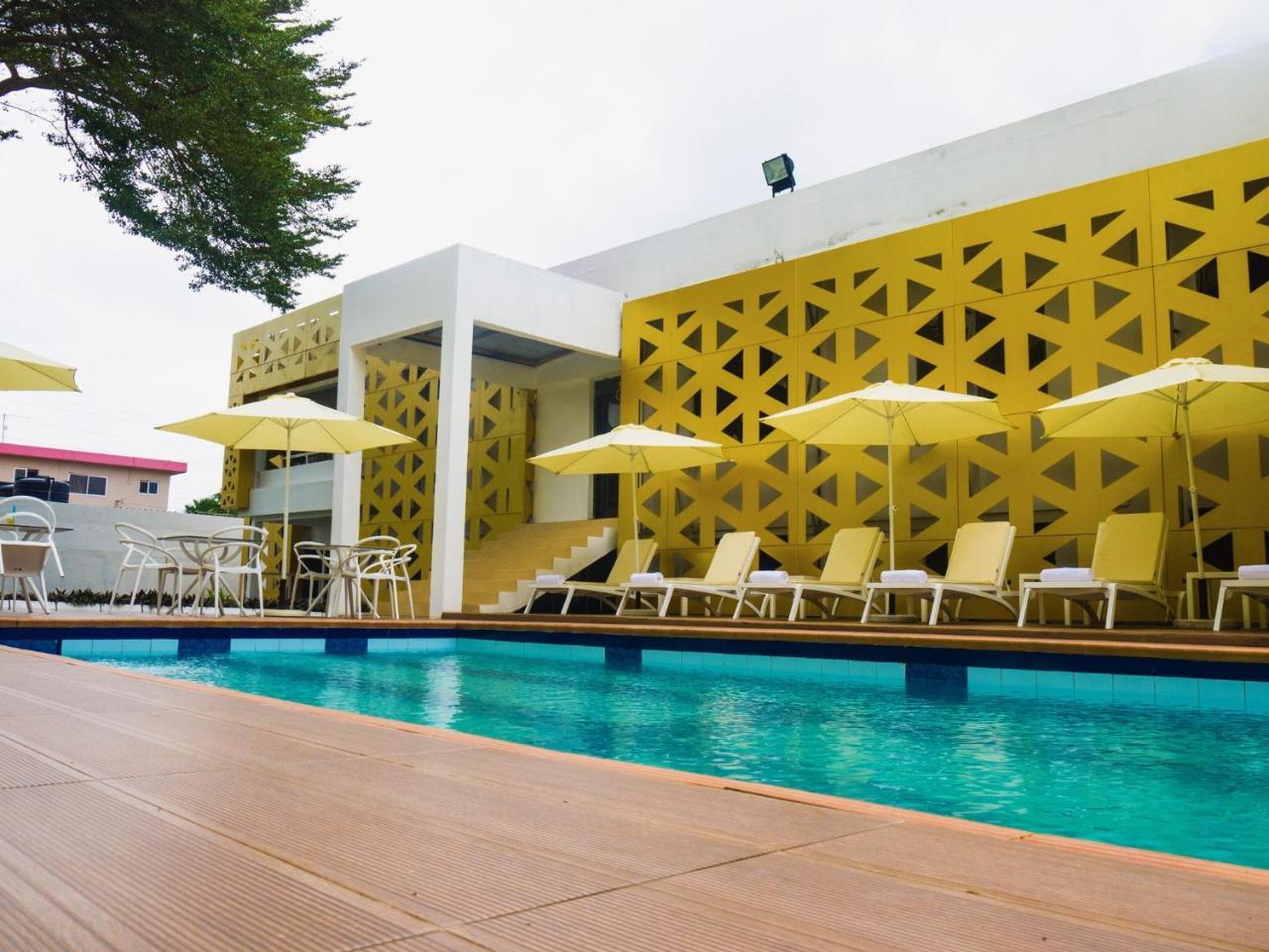The Cabin Hotel Аккра Екстер'єр фото