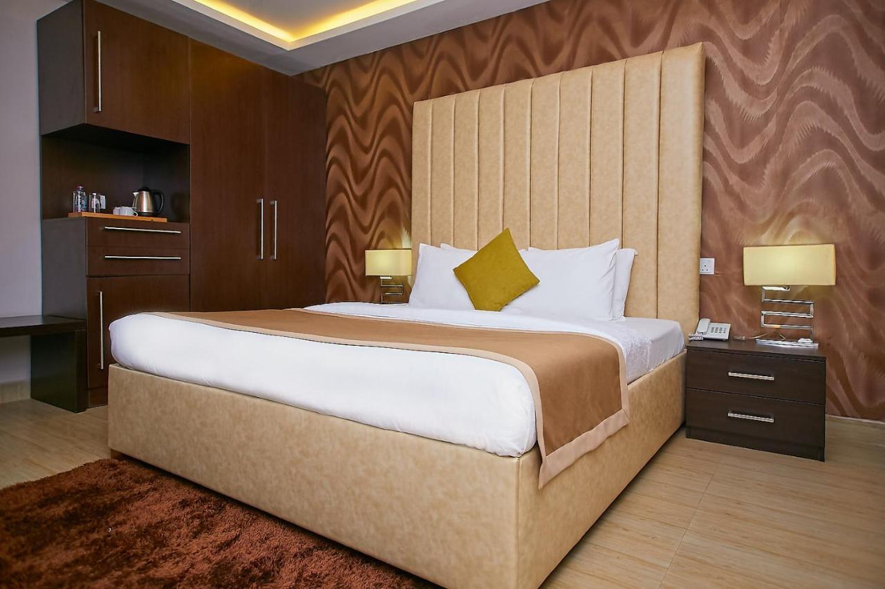The Cabin Hotel Аккра Екстер'єр фото